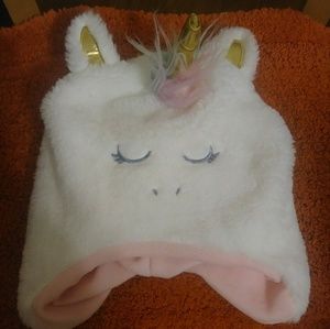 Toddler unicorn hat and mittens